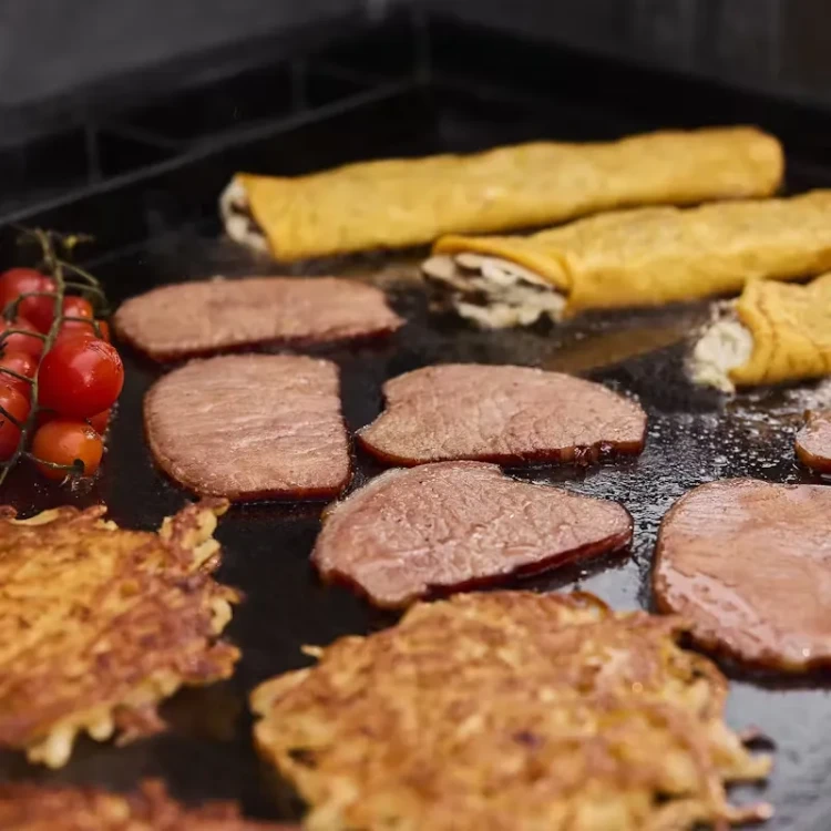 Grill gazowy Genesis® E-325W#4.webp